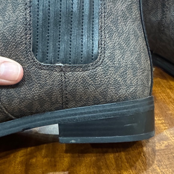 Michael Kors MK Monogram Chelsea Boots - Picture 5 of 12